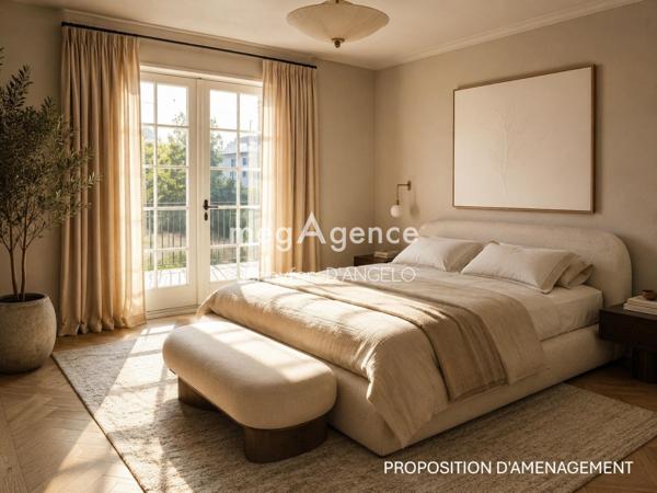 Maison à SANARY-SUR-MER, 83110 - 8 pièces 234m²