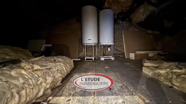 Maison de ville T4 sur trois niveaux avec garage et cave voutée