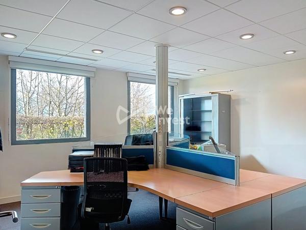 LOCAUX A LOUER 400 M2