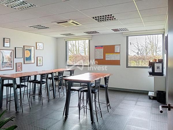 LOCAUX A LOUER 400 M2