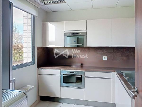 LOCAUX A LOUER 400 M2