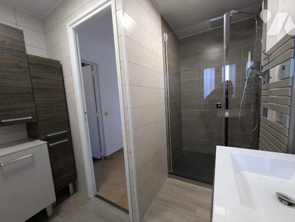 MAISON individuelle "de village" 94 m² T4 au calme à Plan de Cuques