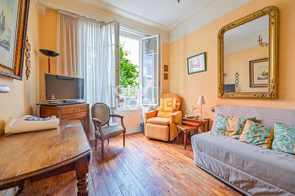 Professions libérales / rue Lamblardie / Plan en étoile / Place Félix Eboué (Daumesnil)