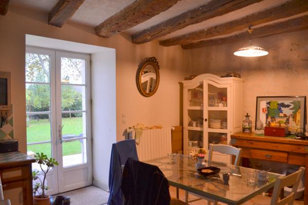 PERIPHERIE EST CHATELLERAULT - BELLE MAISON EN PIERRES