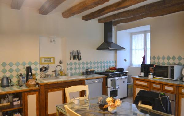 PERIPHERIE EST CHATELLERAULT - BELLE MAISON EN PIERRES