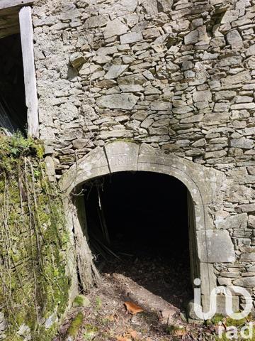 Grange 2 pièces de 40 m² à Altillac (19120)