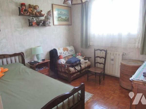 A vendre à la rivière de corps maison de 1961, implantée sur une jolie parcelle de 536m². Au 1e...