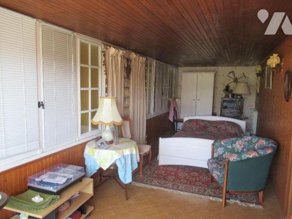 A vendre à la rivière de corps maison de 1961, implantée sur une jolie parcelle de 536m². Au 1e...