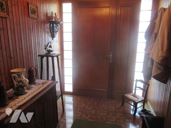 A vendre à la rivière de corps maison de 1961, implantée sur une jolie parcelle de 536m². Au 1e...