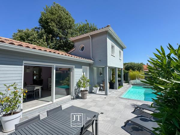 Maison
                                                                                                                                                                                                                                                                                                                        5 pièce(s)                                                                                                                                                                                                          3 chambre(s)                                                                                                                                                                                                          113  m²