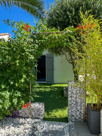 Maison
                                                                                                                                                                                                                                                                                                                        5 pièce(s)                                                                                                                                                                                                          3 chambre(s)                                                                                                                                                                                                          113  m²