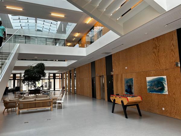 Bureaux à louer de 130 à 857 m² à Pessac avec terrasses et services mutualisés