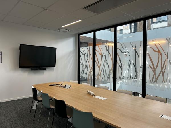 Bureaux à louer de 130 à 857 m² à Pessac avec terrasses et services mutualisés