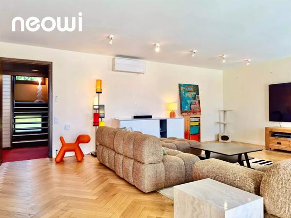 RARE - PERLE ARCHITECTURALE  avec vue UNIQUE sur AURILLAC