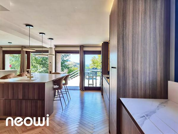 RARE - PERLE ARCHITECTURALE  avec vue UNIQUE sur AURILLAC