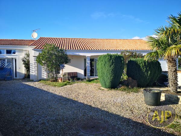 Vente maison L Aiguillon Sur Mer : 394 000 € - L'Aiguillon la Presqu'Ile - Agent Co David Billaud
