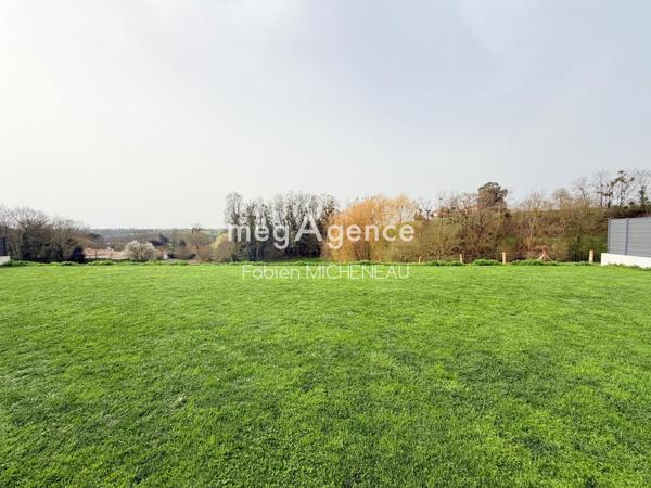 Maison à BEAUPREAU-EN-MAUGES, 49600 - 5 pièces 160m²