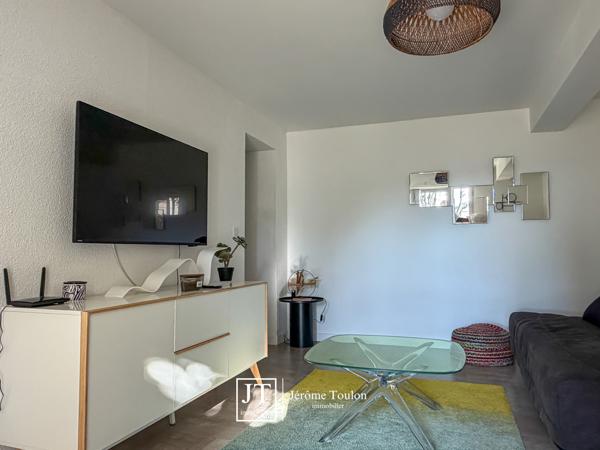 Appartement
                                                                                                                                                                                                                                                                                                                        2 pièce(s)                                                                                                                                                                                                          1 chambre(s)                                                                                                                                                                                                          25  m²