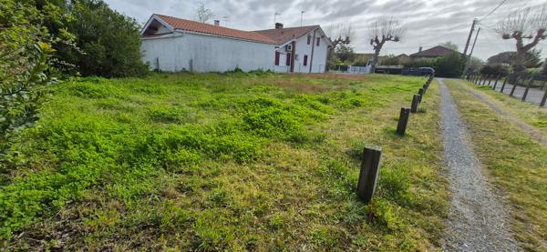 Soustons? Terrain constructible 621 m² dans un secteur très recherché.