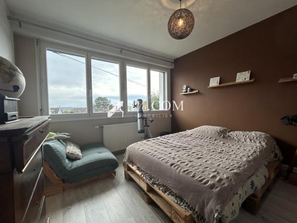 Maison 6 pièce(s) 4 chambre(s) 121 m²