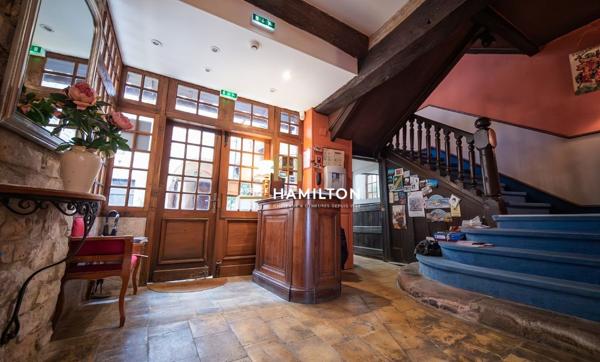 DEMEURE HISTORIQUE - HOTEL DU XIIIEME SIECLE Cordes sur ciel