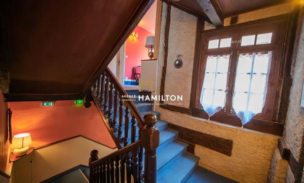 DEMEURE HISTORIQUE - HOTEL DU XIIIEME SIECLE Cordes sur ciel