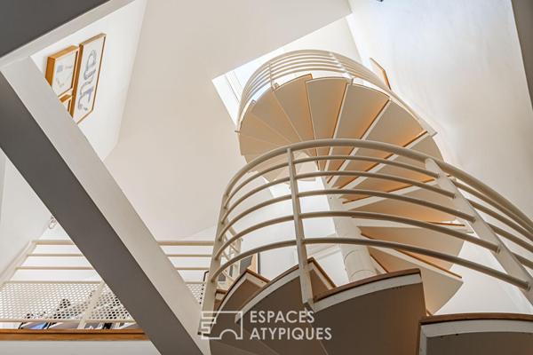 Ancienne manufacture de céramique réhabilitée en loft avec rooftop