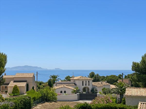 Maison Carry Le Rouet 7 pièce(s) 215 m2 - vue mer