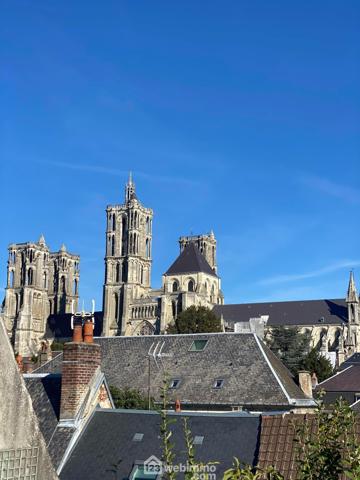 Maison 965 m² à Laon 02000
