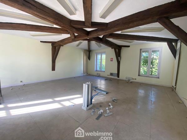 Maison 965 m² à Laon 02000