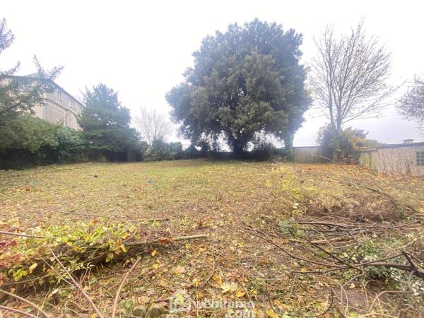 Maison 965 m² à Laon 02000