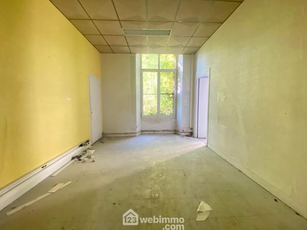 Maison 965 m² à Laon 02000