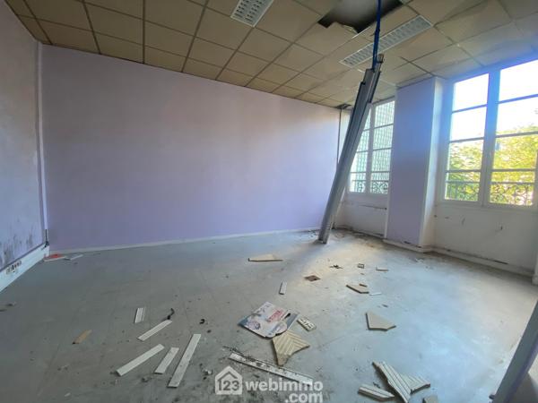 Maison 965 m² à Laon 02000