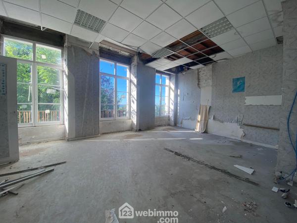 Maison 965 m² à Laon 02000