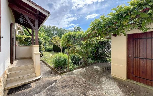 Maison à vendre    4 pièces •  Lalinde