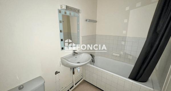 Location Studio 36.8 m² - Villers-lès-nancy 54600