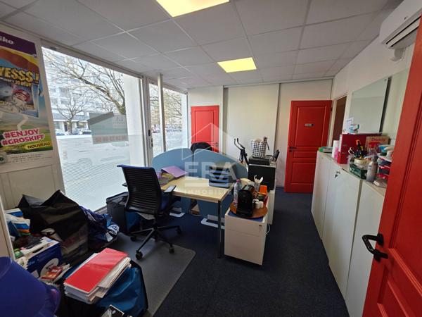 Local commercial Tours 335 m2