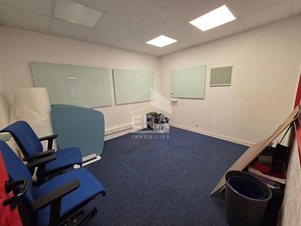 Local commercial Tours 335 m2