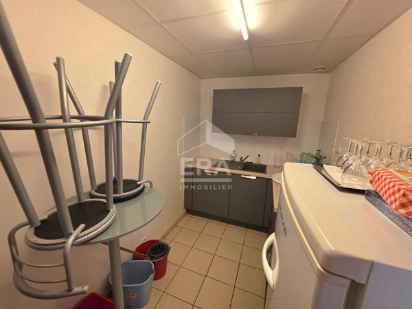 Local commercial Tours 335 m2