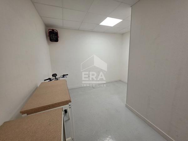 Local commercial Tours 335 m2