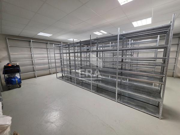 Local commercial Tours 335 m2