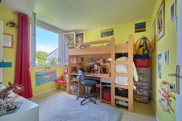 Maison 5 pièces, 4 chambres avec garage