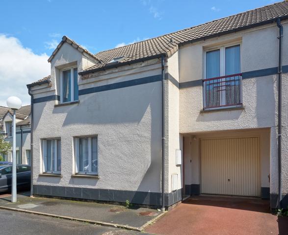 Maison 5 pièces, 4 chambres avec garage