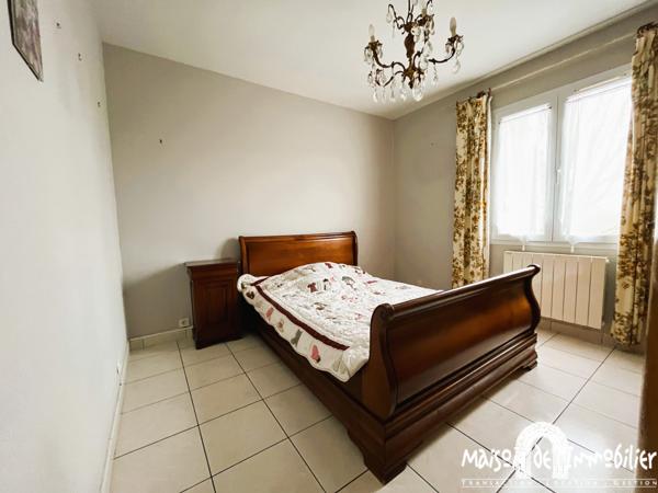 Vente MAISON - VIE DE PLAIN-PIED - JARDIN - SOUS-SOL - 5 CHAMBRES POSSIBLE - PROCHE ROYAN
