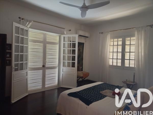 Maison à vendre 7 pièces 270 m² Saint-Pierre