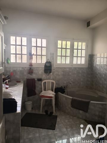 Maison à vendre 7 pièces 270 m² Saint-Pierre