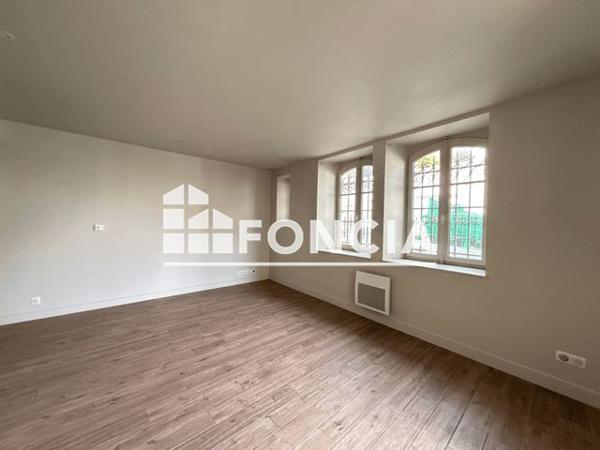 Location Appartement 3 pièces 61.6 m² - 62 COURS NATIONNAL Saintes 17100