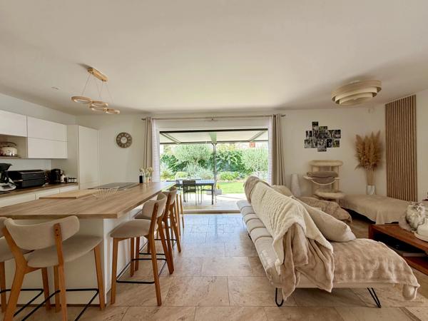 Villa individuelle - Plain-pied - 3 chambres - Panneaux photovoltaïques - 83460 Les Arcs - Réf 87216348