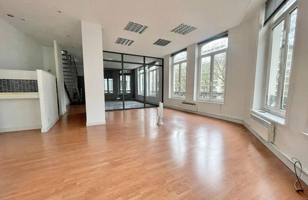 Bureaux Lille 82.10 m2 , Lille