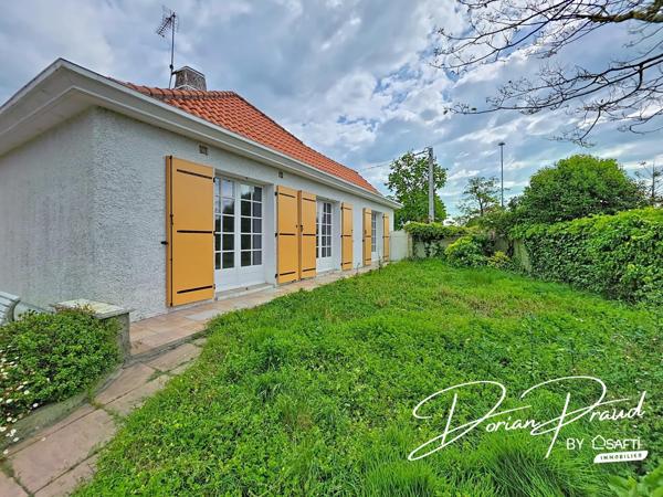 Maison quatre chambres sur un terrain de 742 m2